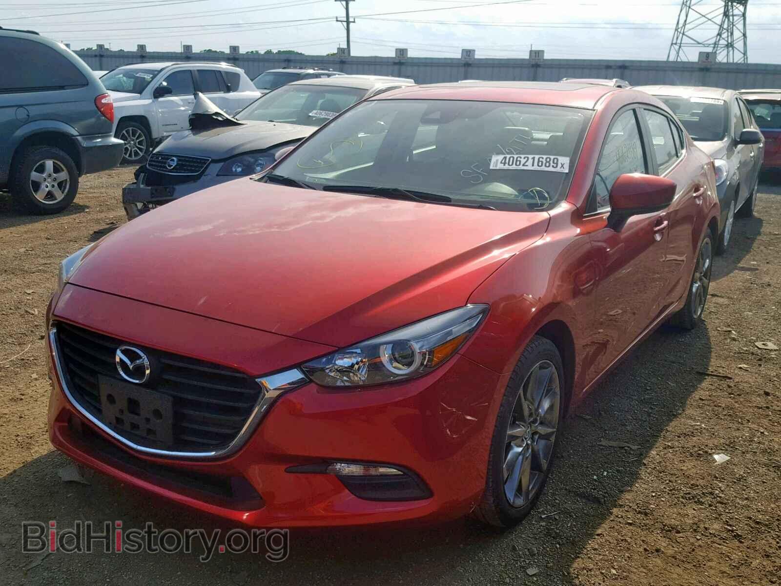 2018 MAZDA 3 - VIN: 3MZBN1V38JM217164 - Фото 2