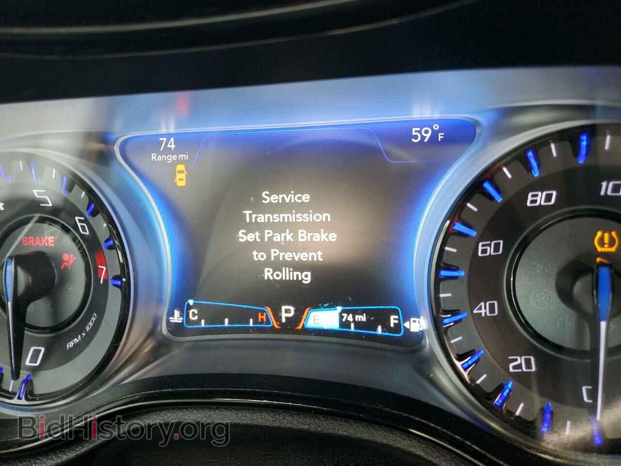 2016 CHRYSLER 300 - VIN: 2C3CCABG7GH320740 - Фото 9