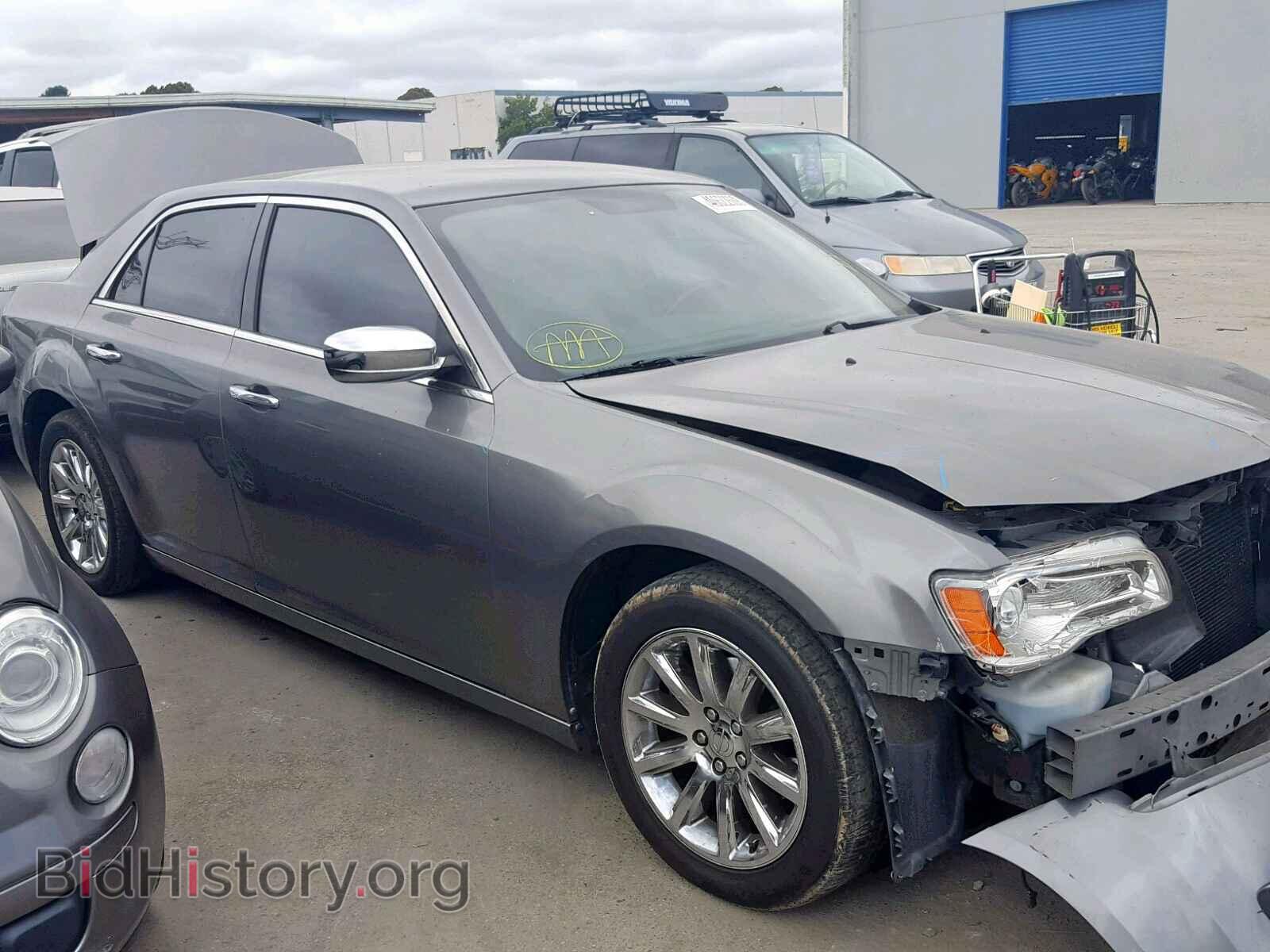 Фотография 2C3CCACG9CH138255 - CHRYSLER 300 2012