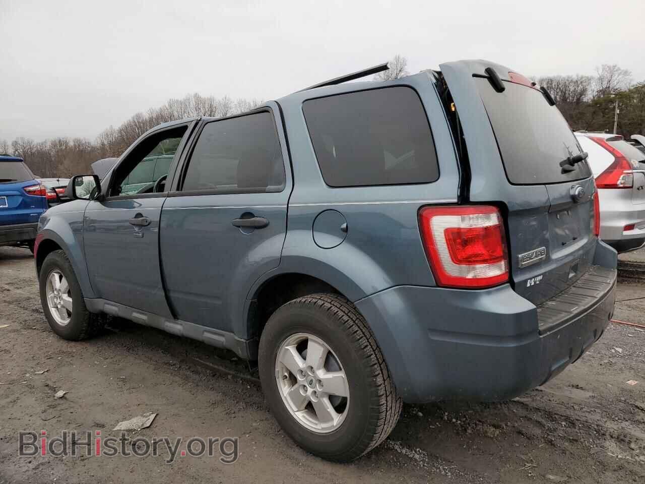 2011 FORD ESCAPE - VIN: 1FMCU9D79BKC36064 - Фото 2