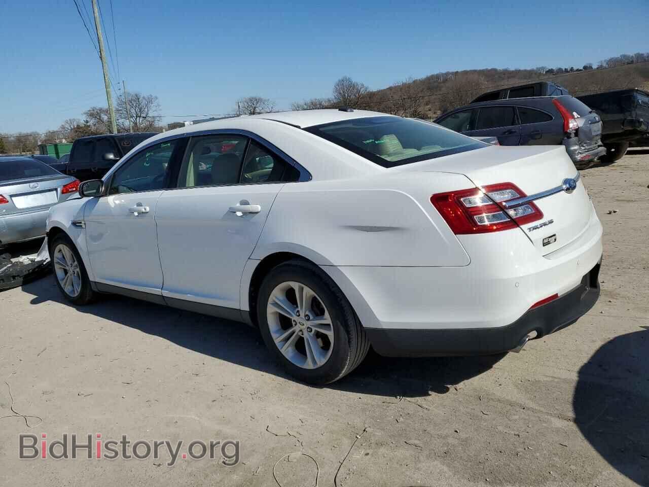 2015 FORD TAURUS - VIN: 1FAHP2E80FG208443 - Фото 2