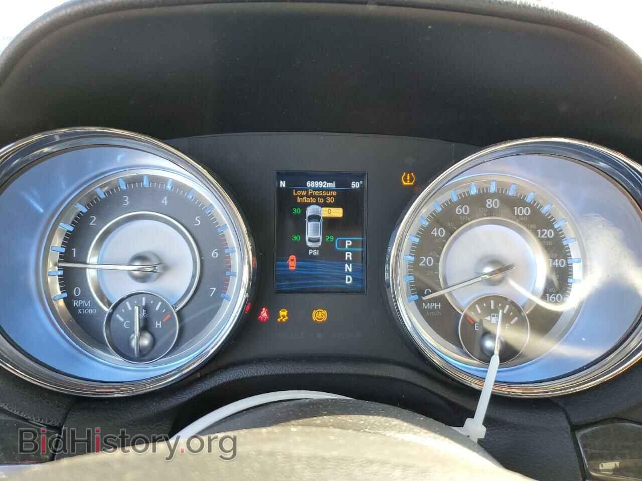 2013 CHRYSLER 300 - VIN: 2C3CCAKT5DH569384 - Фото 9