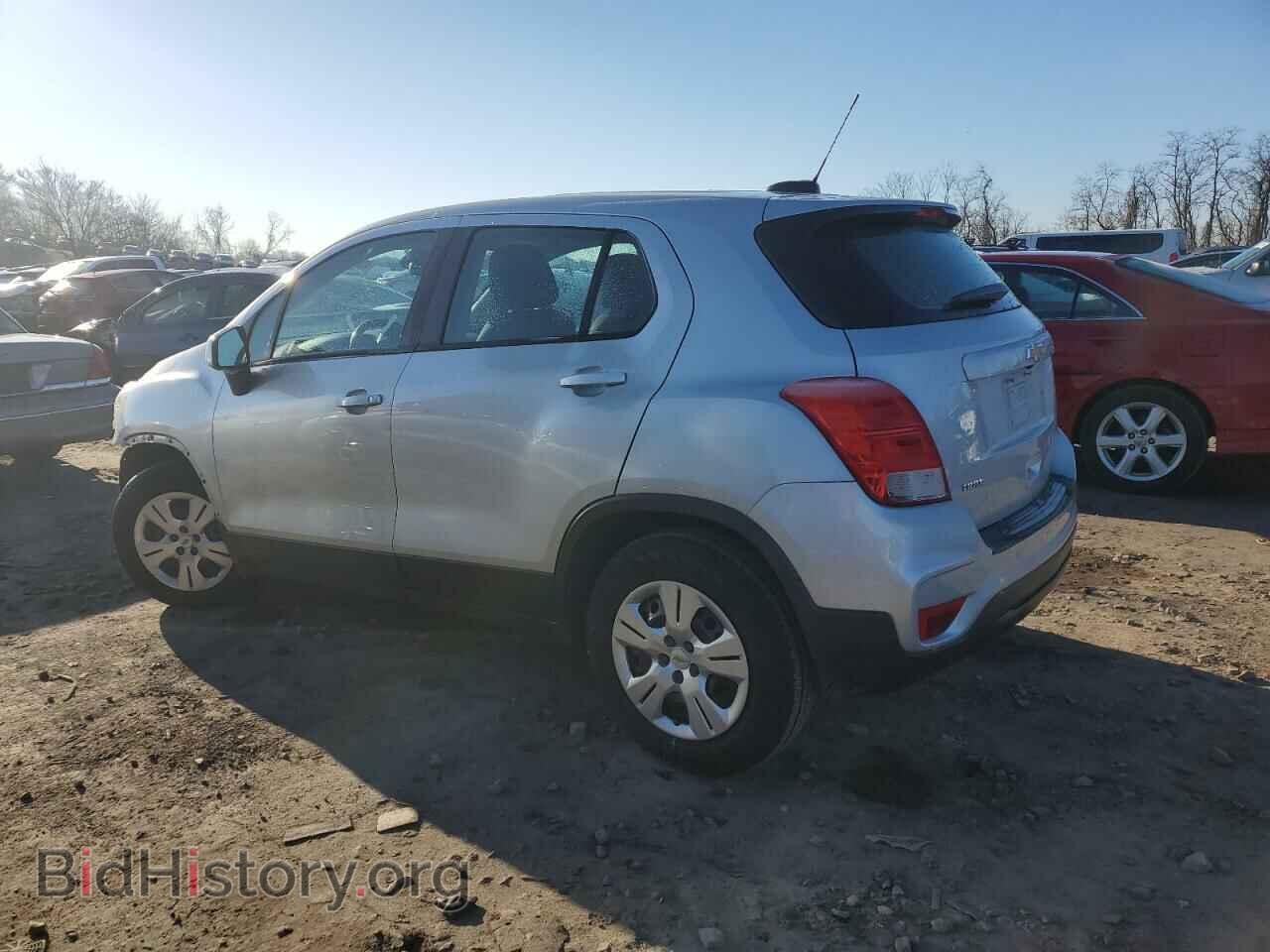 2019 CHEVROLET TRAX - VIN: 3GNCJKSB3KL159984 - Photo 2