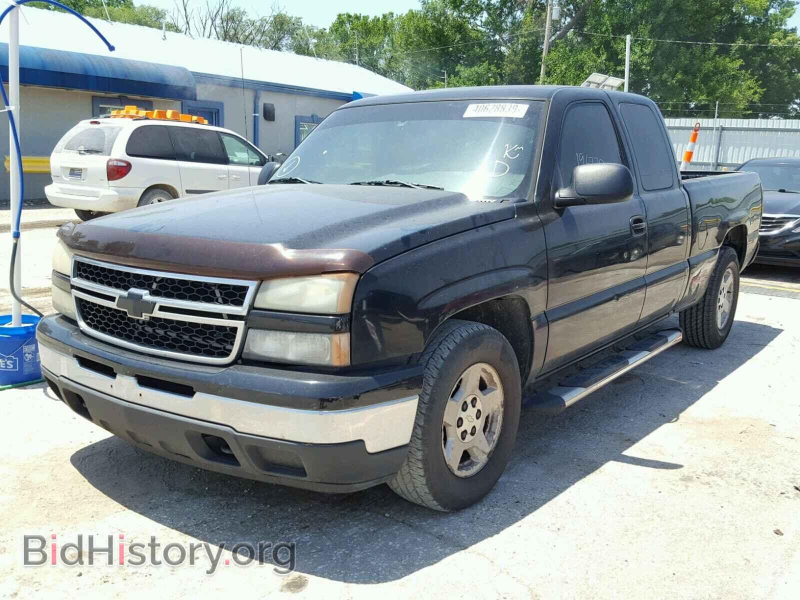2006 CHEVROLET SILVERADO - VIN: 1GCEC19V46Z217637 - Фото 2