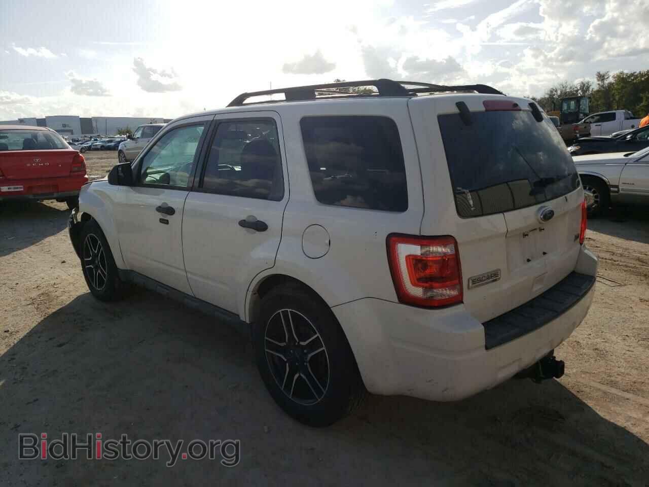 2012 FORD ESCAPE - VIN: 1FMCU0DG6CKB27252 - Фото 2