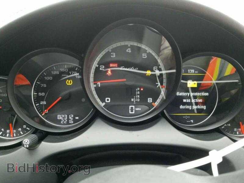 2012 Porsche CAYENNE (VIN WP1AC2A21CLA84936) — photo 8 of 10