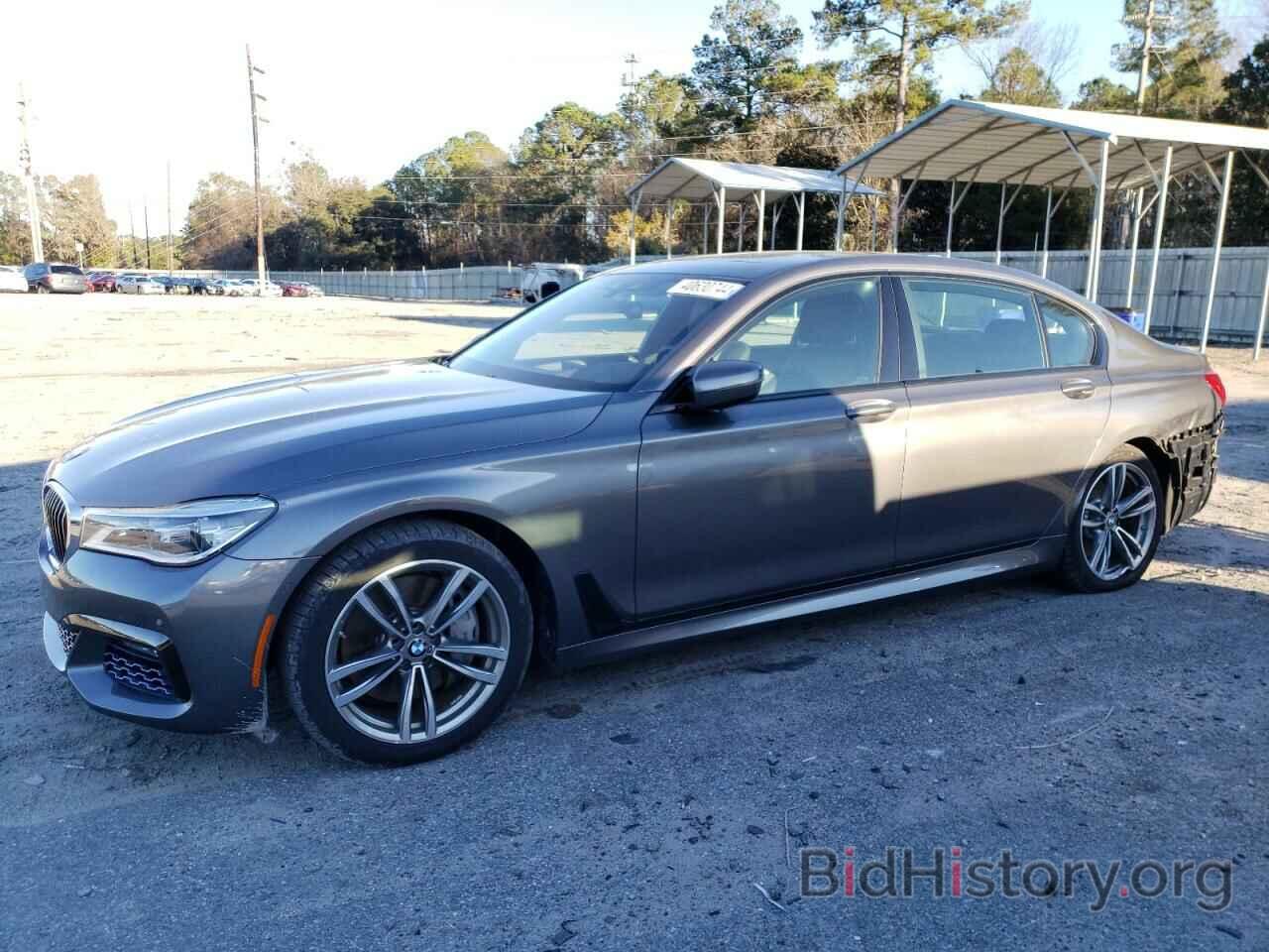 Photo WBA7F2C32HG423094 - BMW 7 SERIES 2017