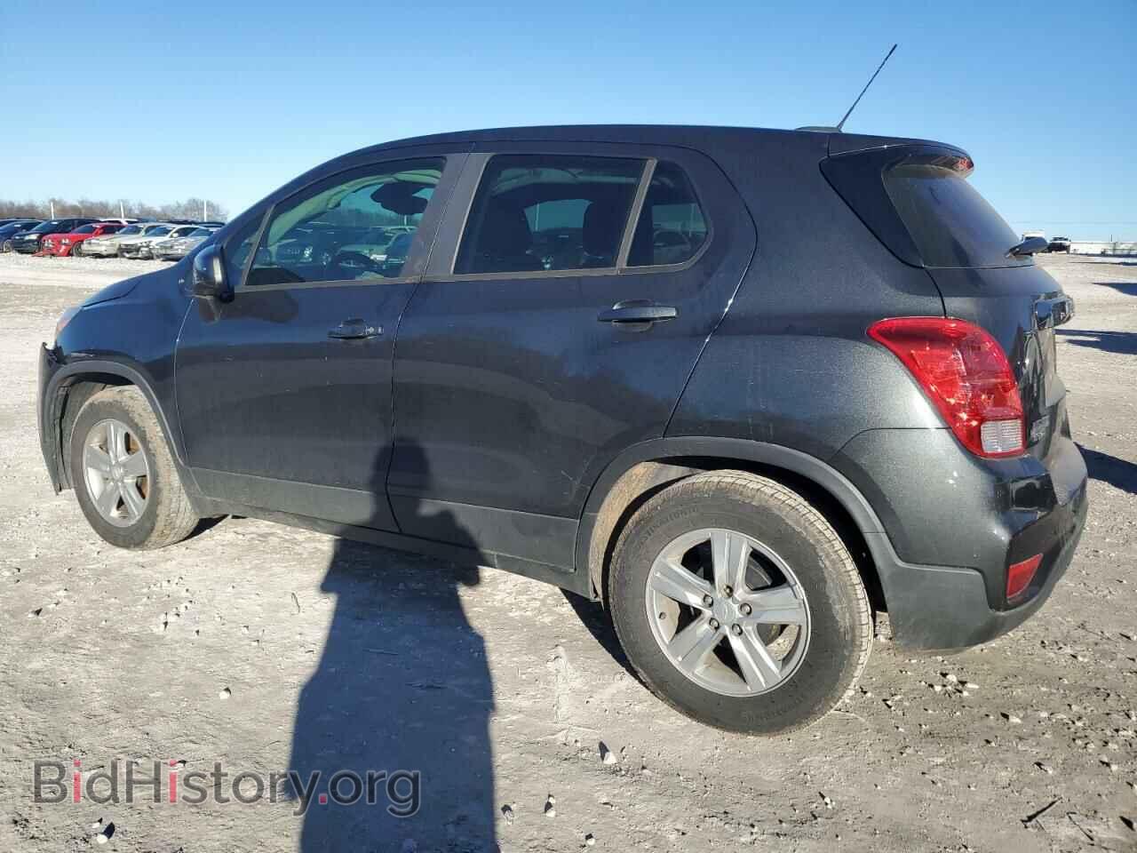 2019 CHEVROLET TRAX - VIN: 3GNCJKSB3KL243044 - Фото 2