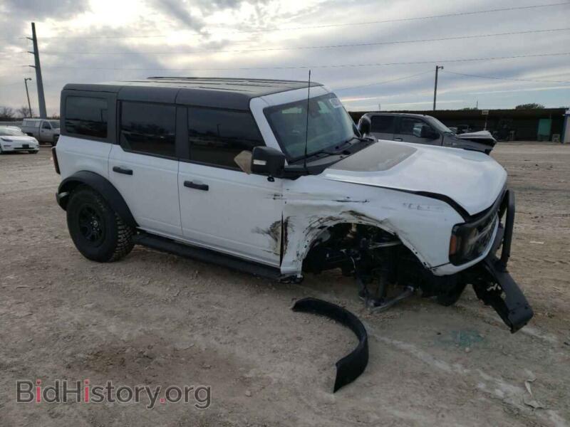 2023 Ford BRONCO (VIN 1FMEE5DP9PLA90880) — photo 4 of 14