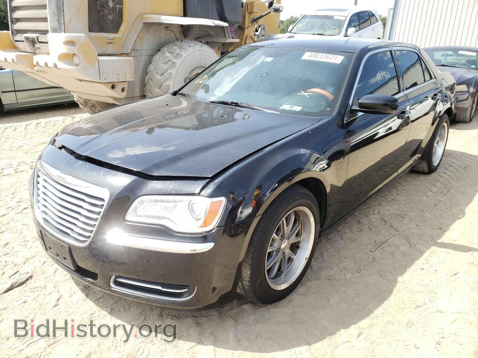 2012 CHRYSLER 300 - VIN: 2C3CCAAG8CH277697 - Фото 2