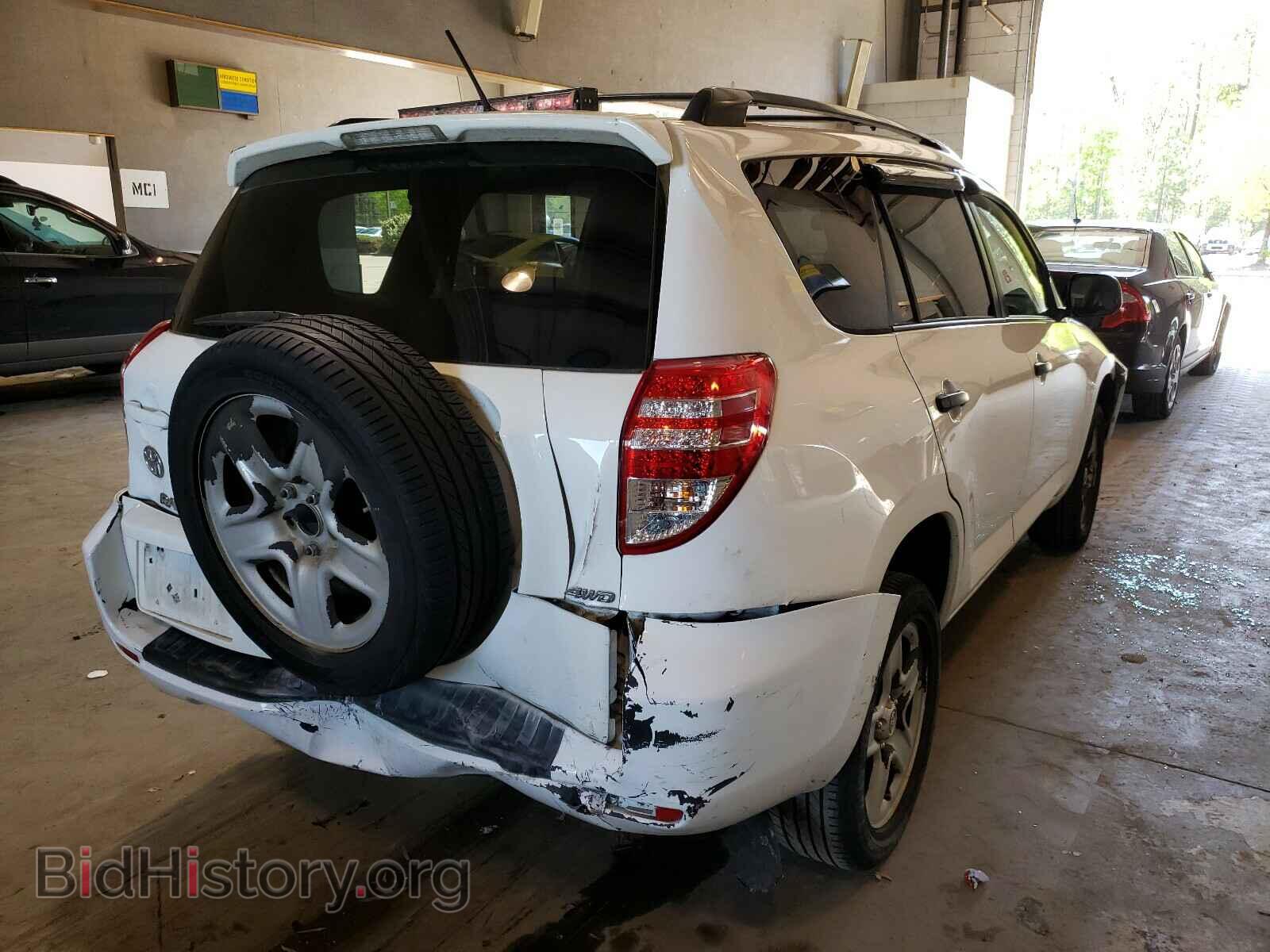 2011 TOYOTA RAV4 - VIN: 2T3BF4DV2BW084597 - Фото 4