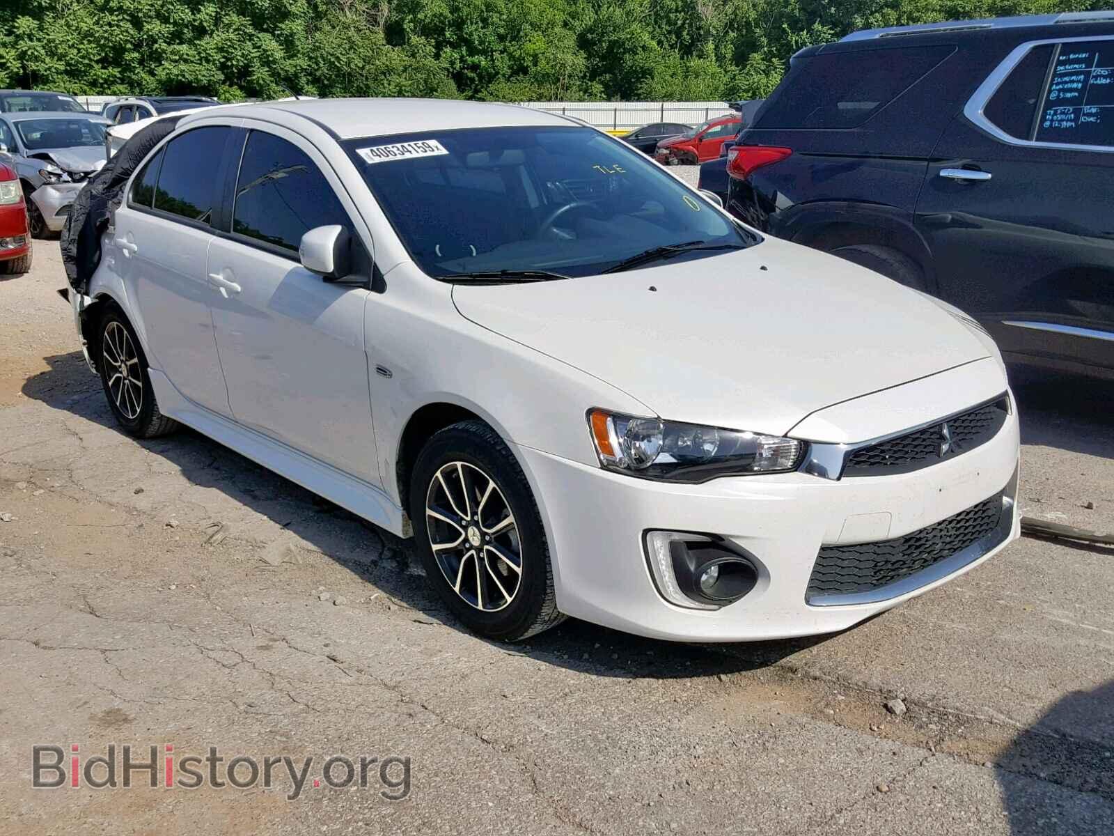 Photo JA32U2FU8HU007882 - MITSUBISHI LANCER 2017