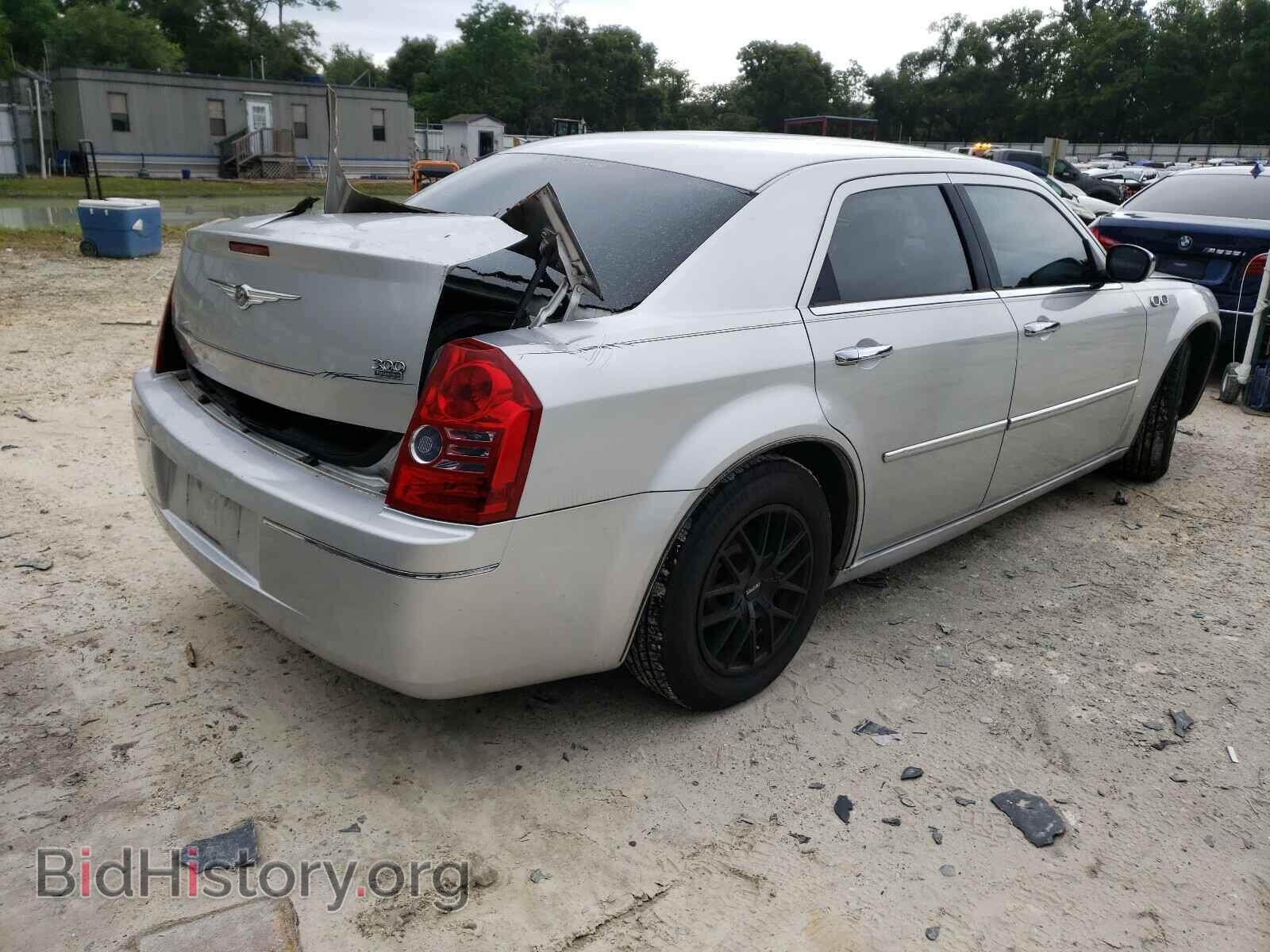 2010 CHRYSLER 300 - VIN: 2C3CA4CD0AH215461 - Фото 4