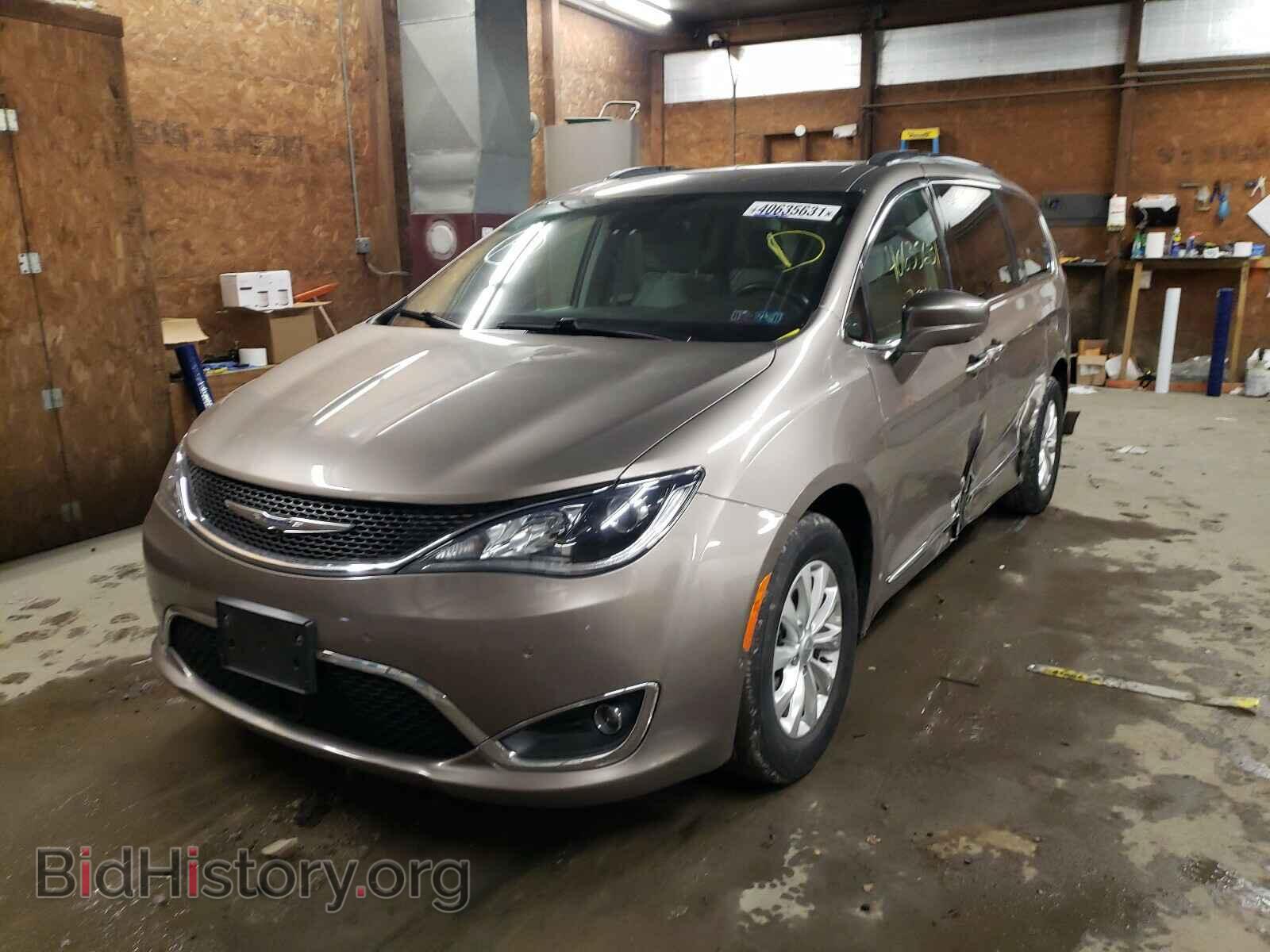 2018 CHRYSLER PACIFICA - VIN: 2C4RC1BG4JR270113 - Фото 2