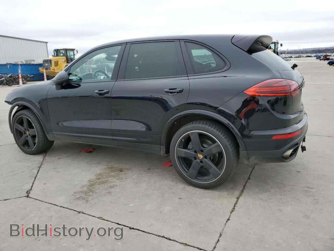 2017 PORSCHE CAYENNE - VIN: WP1AA2A24HKA85789 - Фото 2