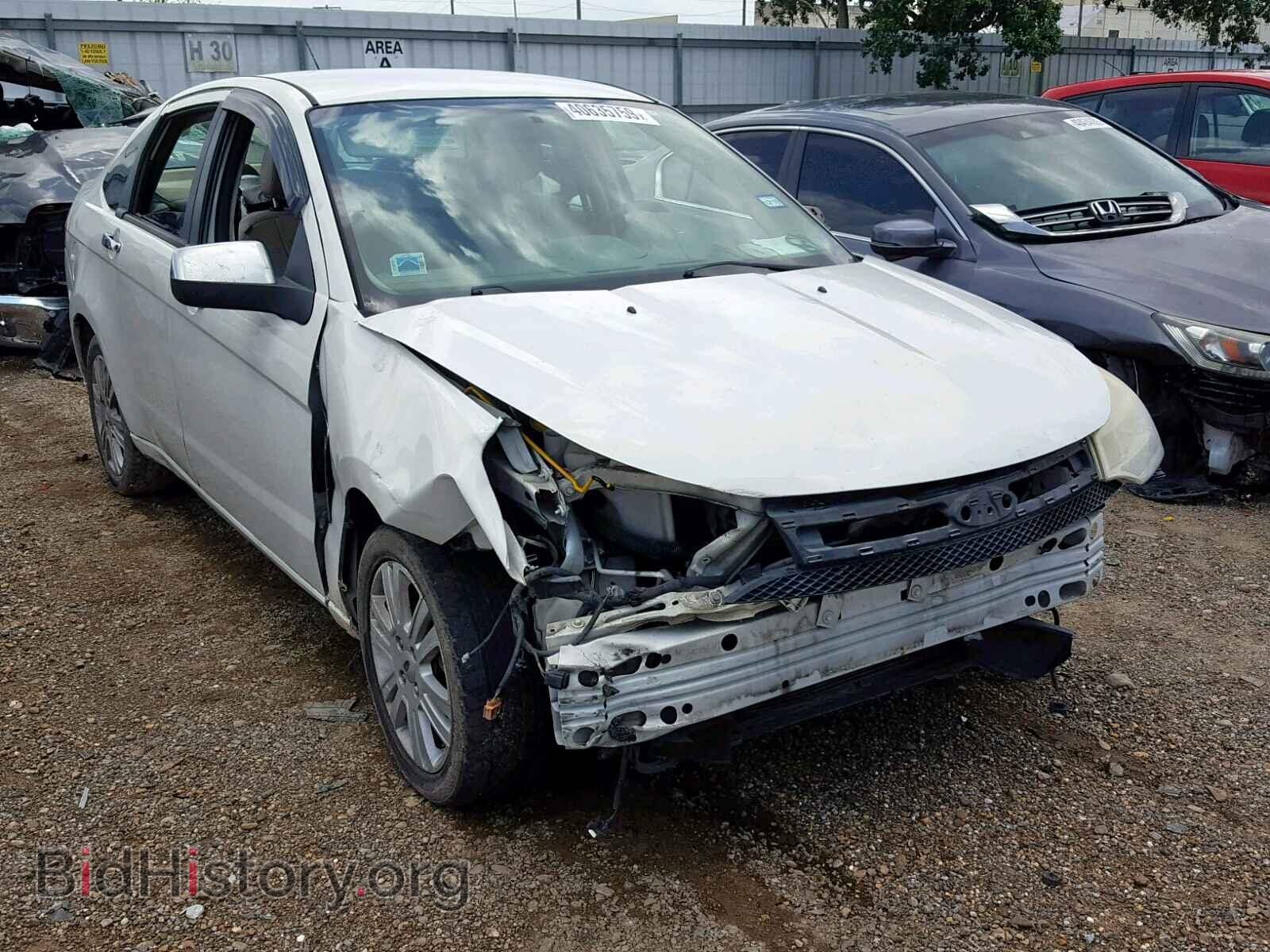 Фотография 1FAHP37N29W130136 - FORD FOCUS 2009