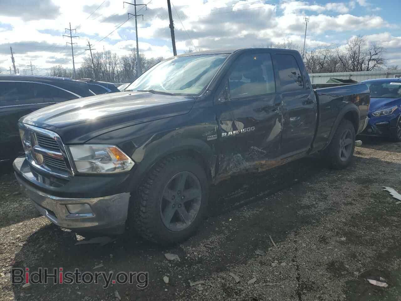 Photo 1D7RV1GT2BS502892 - DODGE All Models 2011