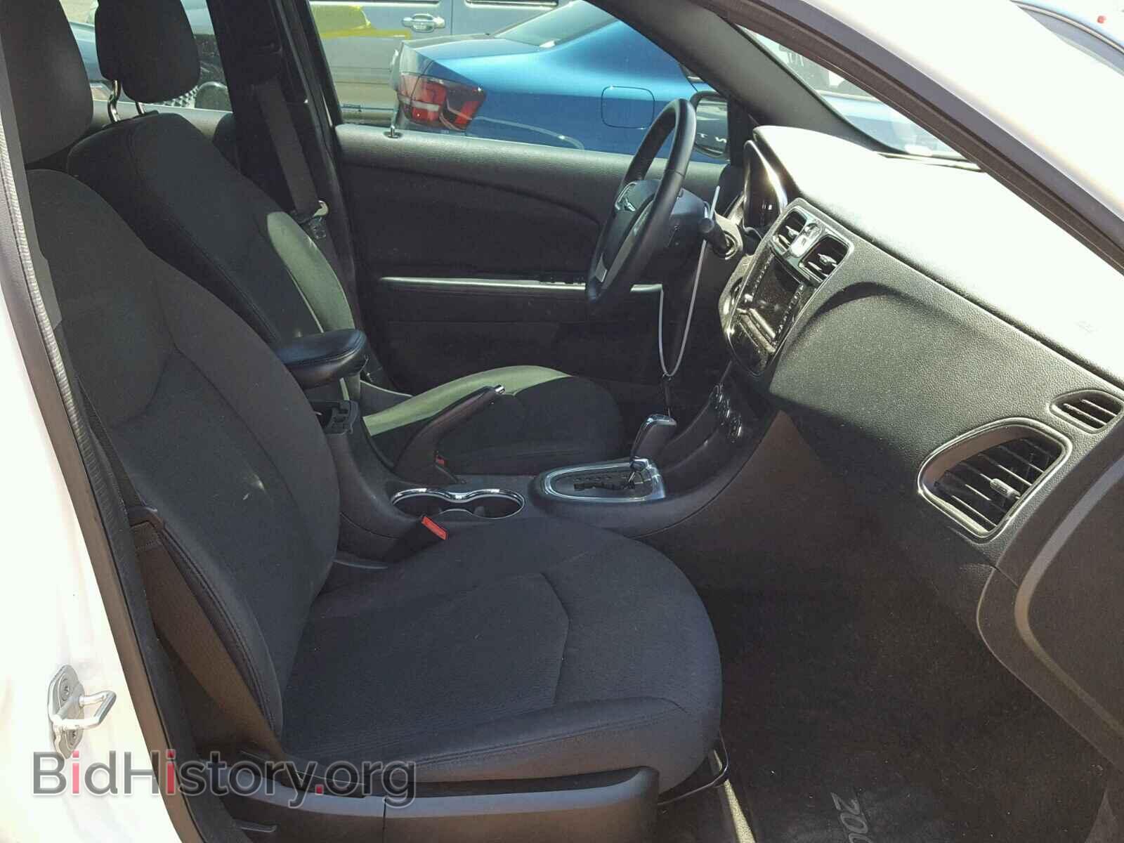 2013 CHRYSLER 200 - VIN: 1C3CCBBB5DN574220 - Photo 5