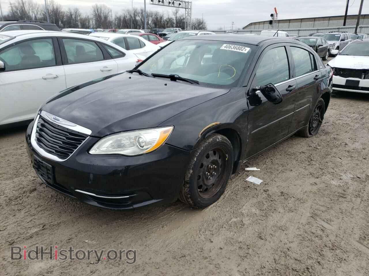 2012 CHRYSLER 200 - VIN: 1C3CCBABXCN272924 - Фото 2