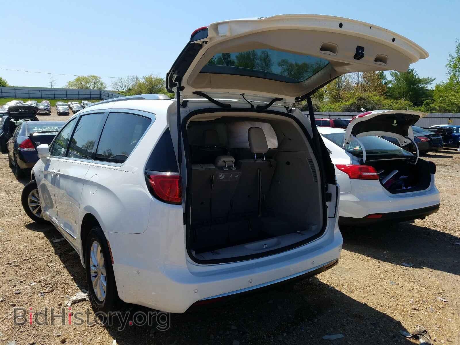 2019 CHRYSLER PACIFICA - VIN: 2C4RC1BG2KR715112 - Фото 3