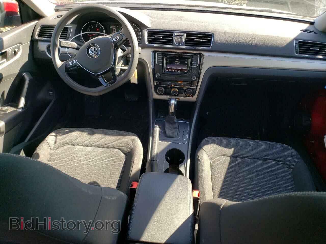 2016 VOLKSWAGEN PASSAT - VIN: 1VWAT7A35GC011711 - Фото 8