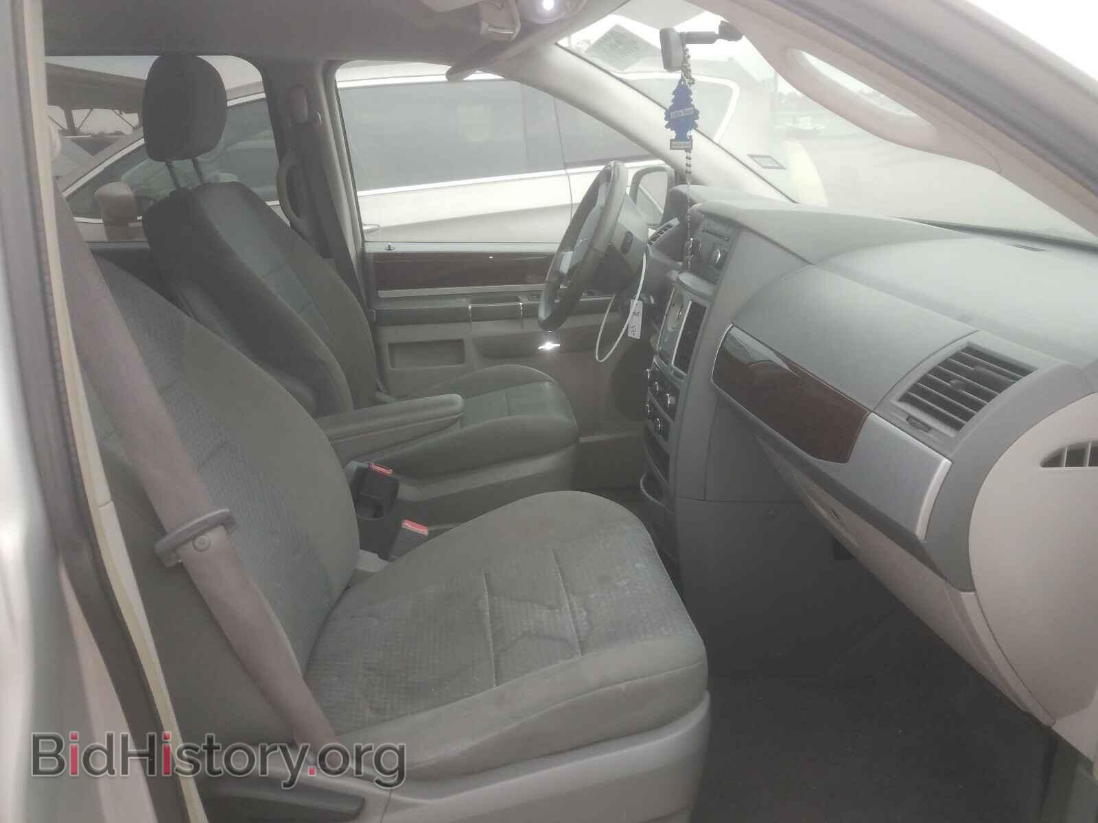 2010 CHRYSLER MINIVAN - VIN: 2A4RR5D11AR214851 - Фото 5