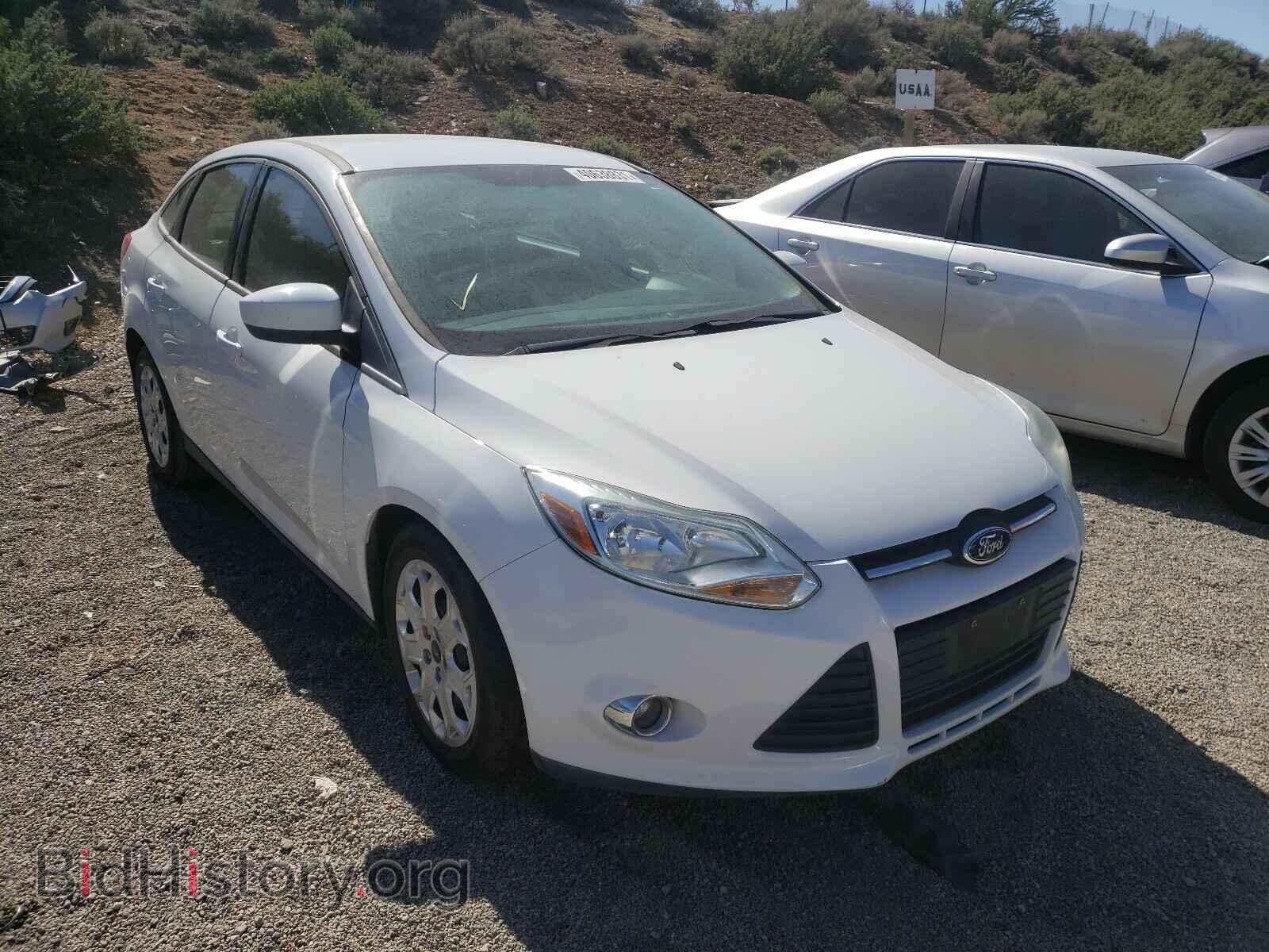 Photo 1FAHP3F26CL302345 - FORD FOCUS 2012