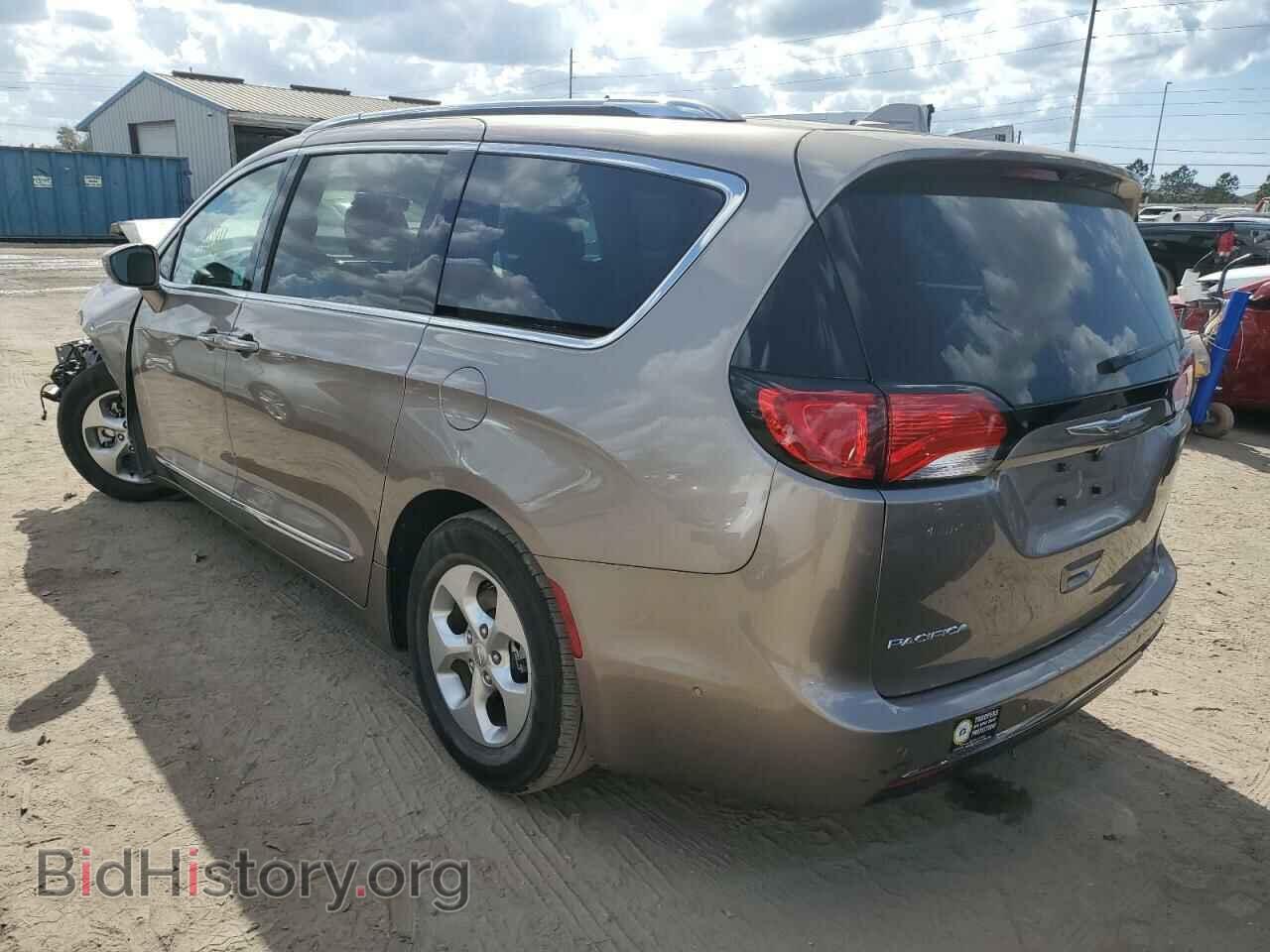 2017 CHRYSLER PACIFICA - VIN: 2C4RC1EG4HR650543 - Photo 2