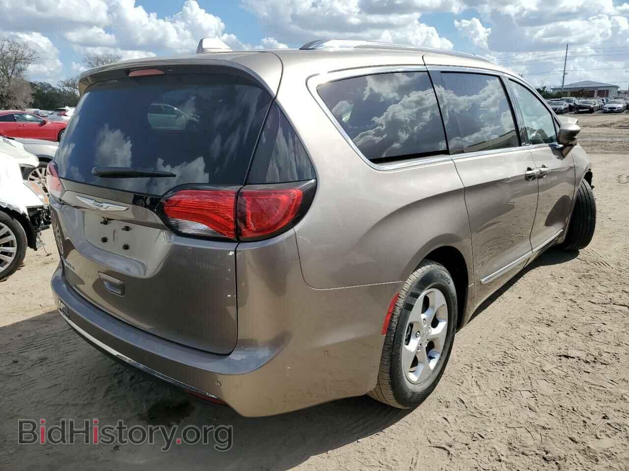2017 CHRYSLER PACIFICA - VIN: 2C4RC1EG4HR650543 - Photo 3