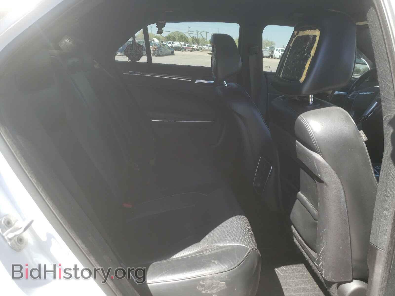 2011 CHRYSLER 300 - VIN: 2C3CK6CT0BH611990 - Фото 6