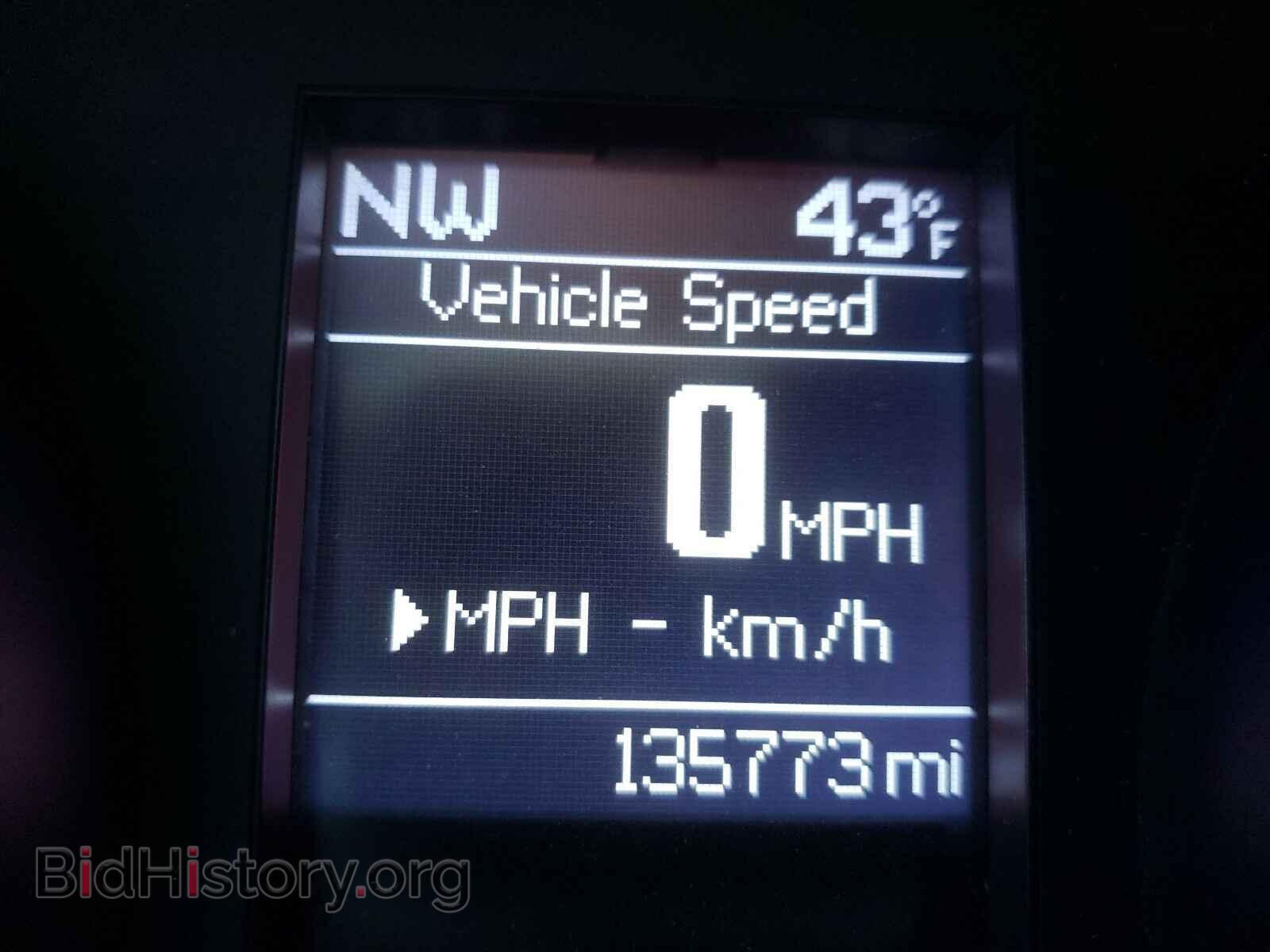 2011 CHRYSLER 300 - VIN: 2C3CK6CT0BH611990 - Фото 8