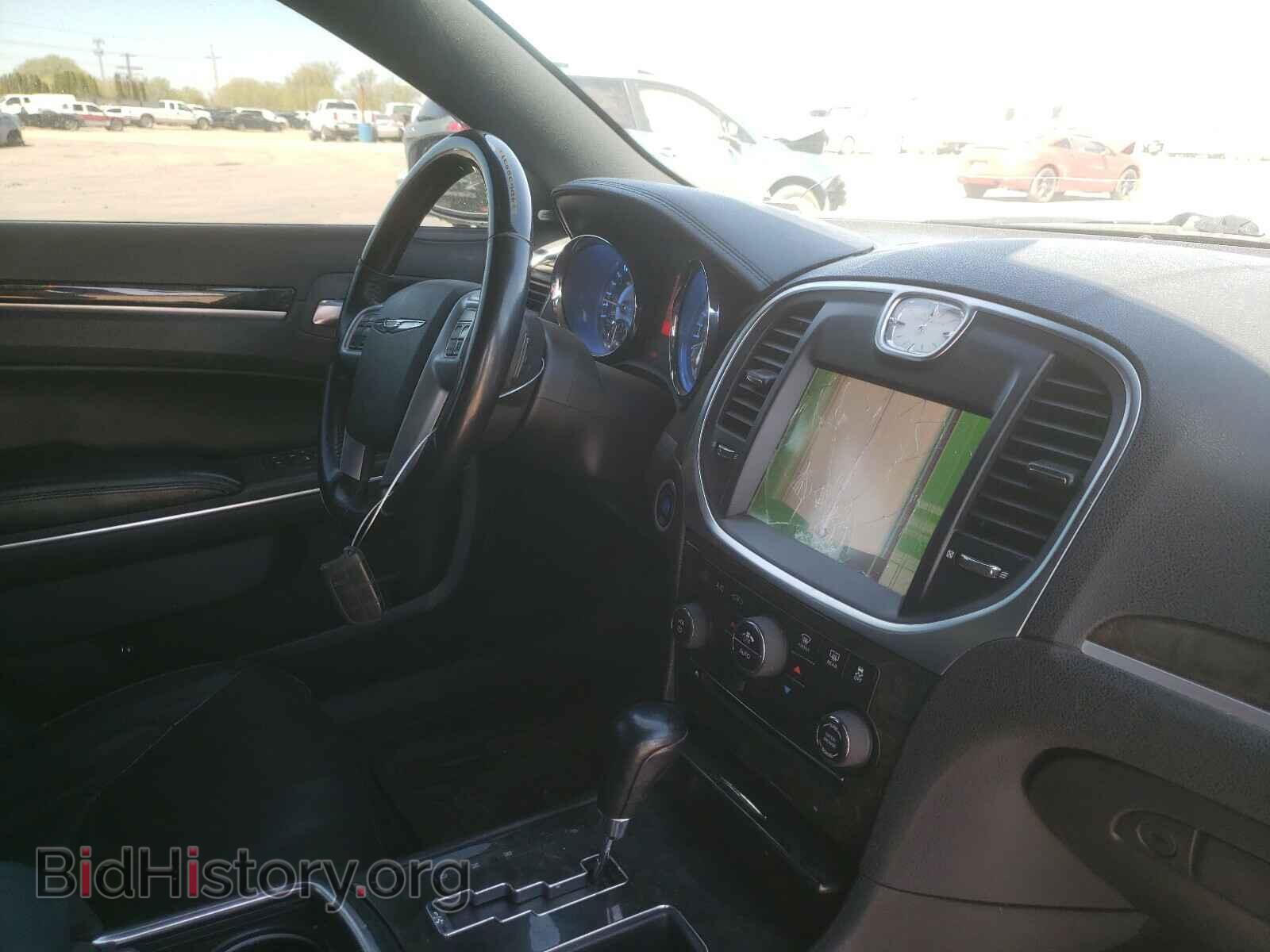 2011 CHRYSLER 300 - VIN: 2C3CK6CT0BH611990 - Фото 9