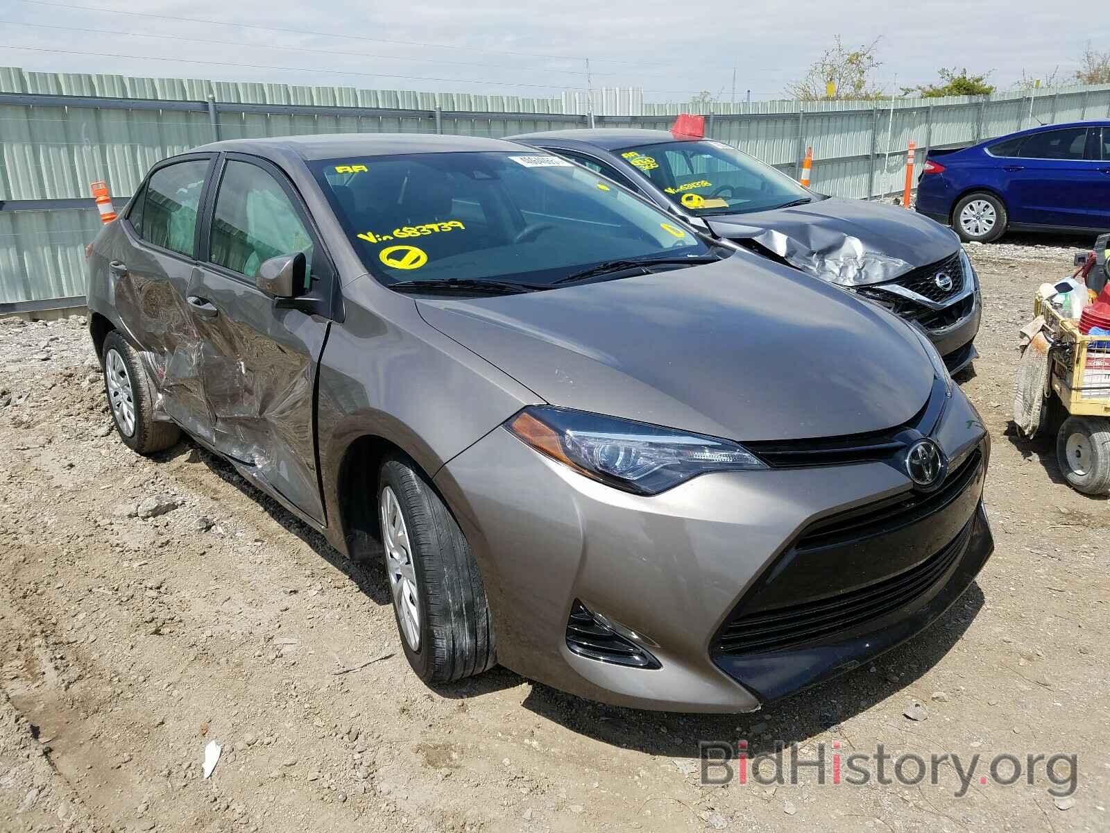 Photo 5YFBURHE0HP683739 - TOYOTA COROLLA 2017