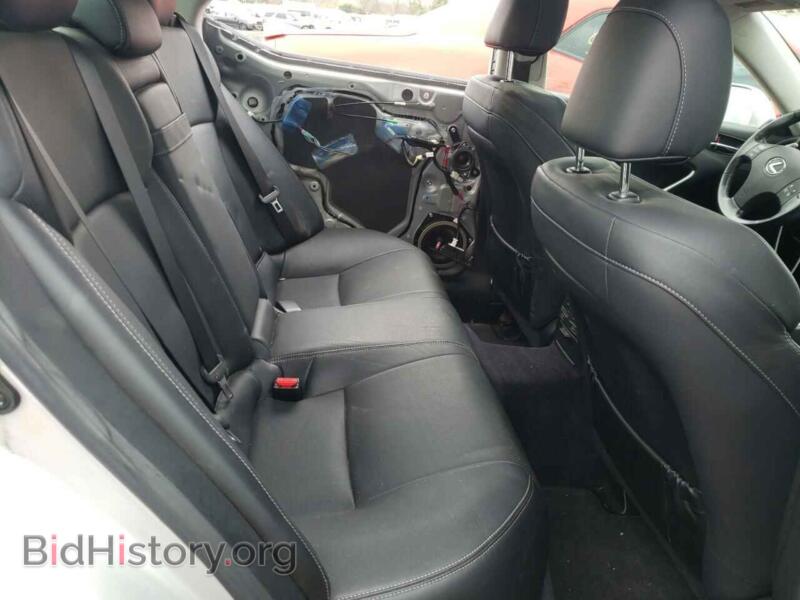 2010 Lexus IS (VIN JTHCF5C29A5036620) — photo 6 of 10