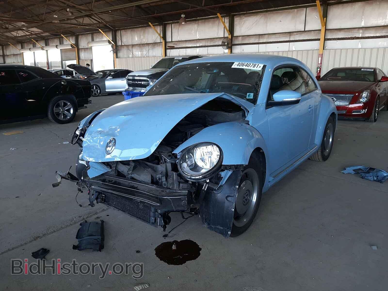 2012 VOLKSWAGEN BEETLE - VIN: 3VWHP7AT2CM623893 - Фото 2