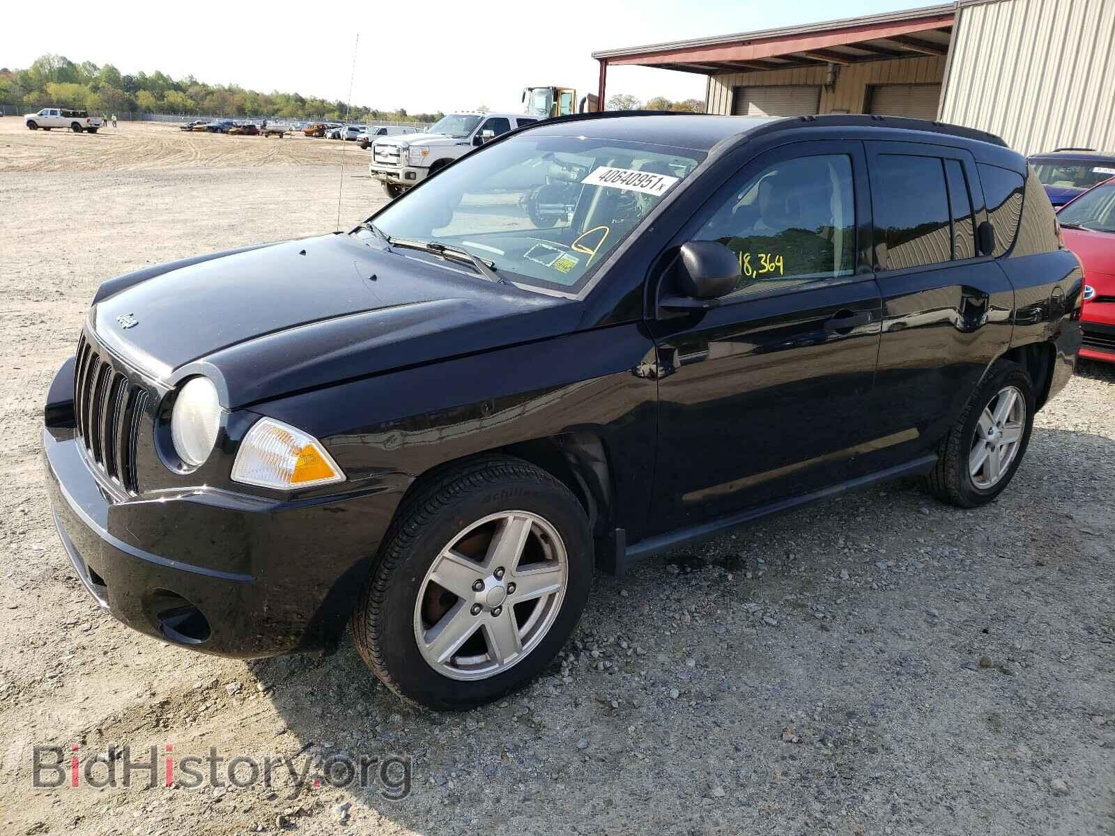 2007 JEEP COMPASS - VIN: 1J8FF47W17D213738 - Фото 2