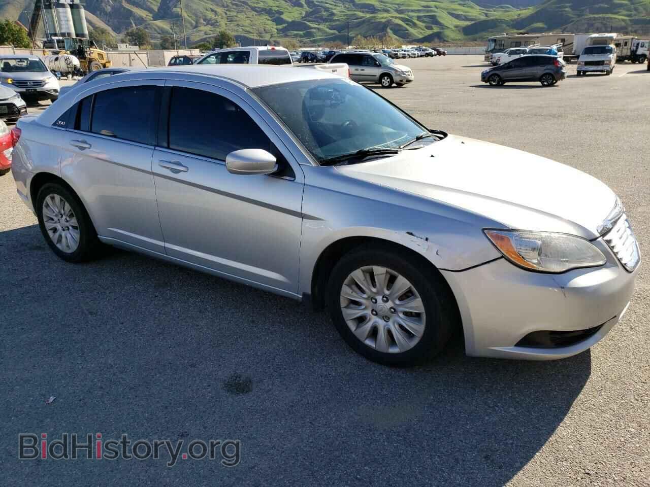 2012 CHRYSLER 200 - VIN: 1C3CCBAB3CN256662 - Фото 4