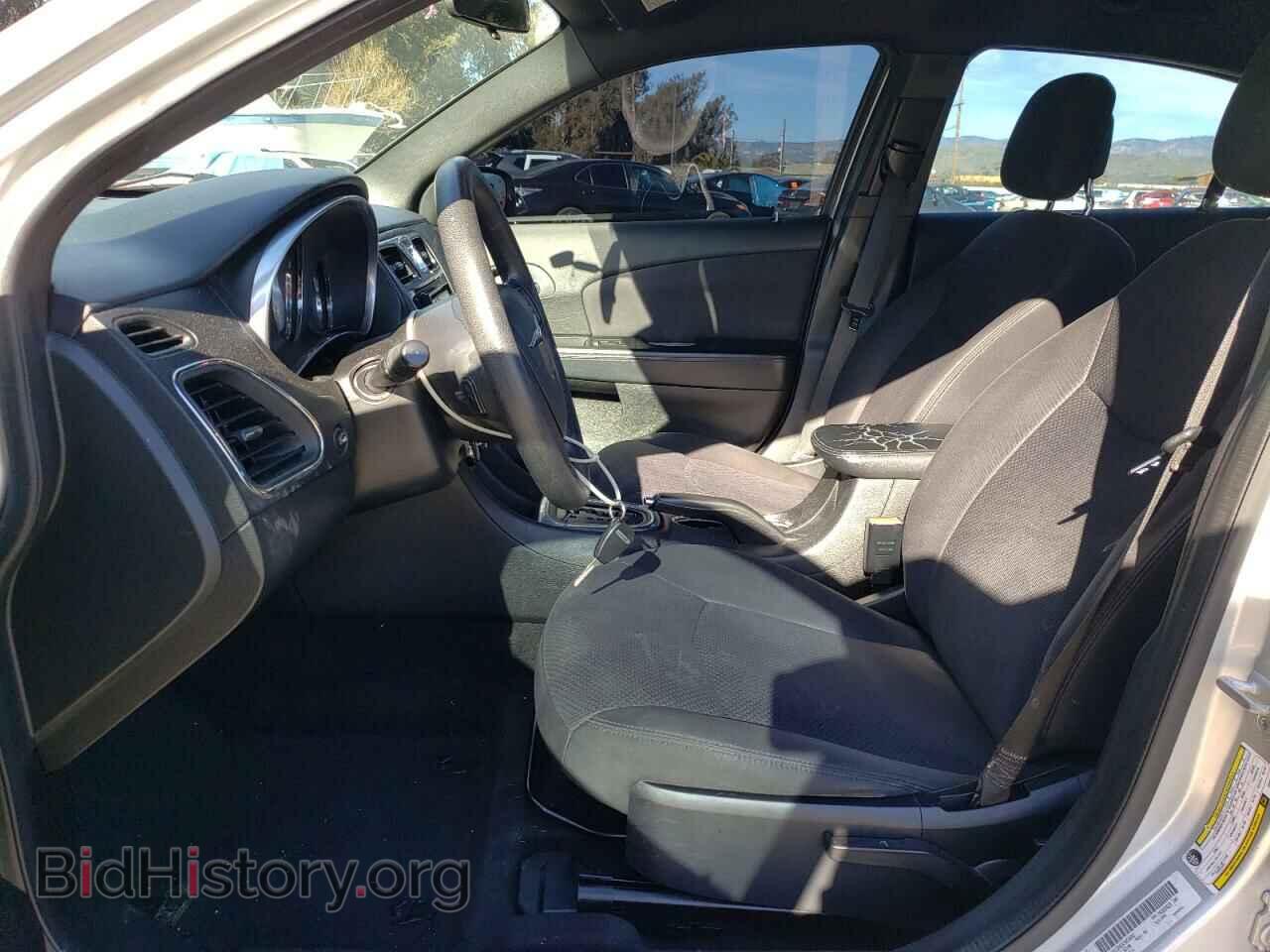 2012 CHRYSLER 200 - VIN: 1C3CCBAB3CN256662 - Фото 7