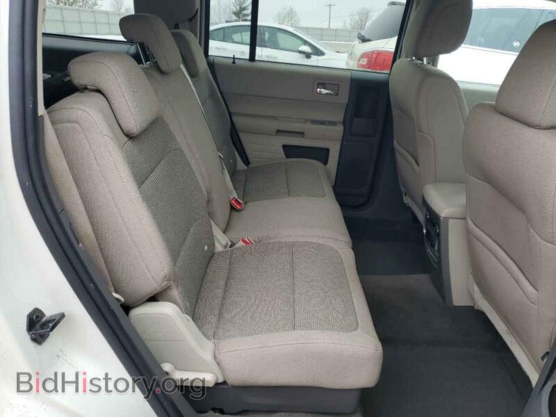 2011 Ford FLEX (VIN 2FMGK5BC0BBD34832) — photo 11 of 14