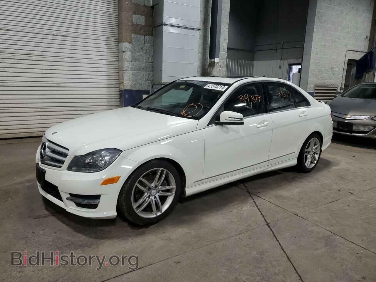 Фотография WDDGF8BB1CR229092 - MERCEDES-BENZ C-CLASS 2012