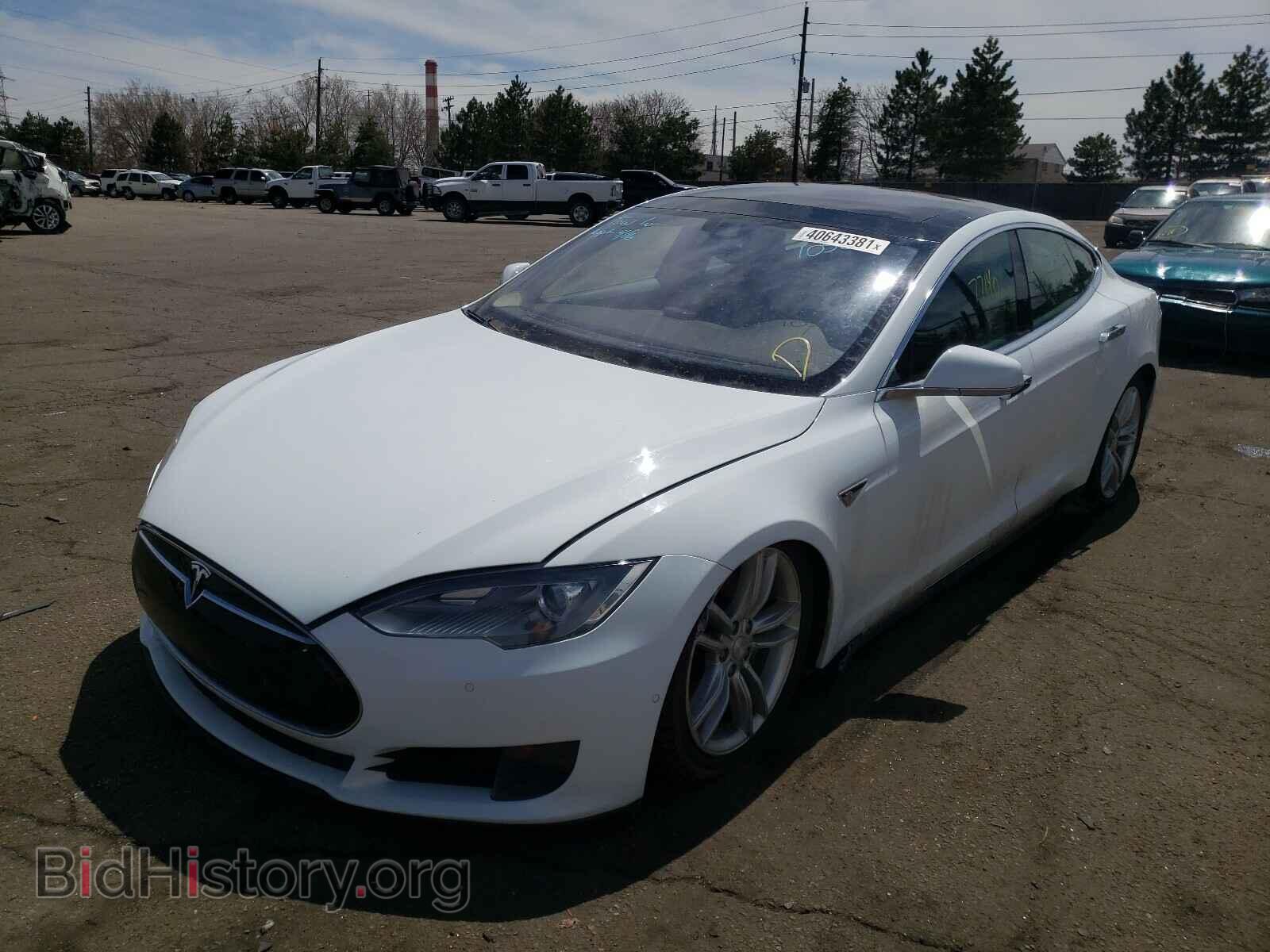 2015 TESLA MODEL S - VIN: 5YJSA1E21FF105694 - Фото 2