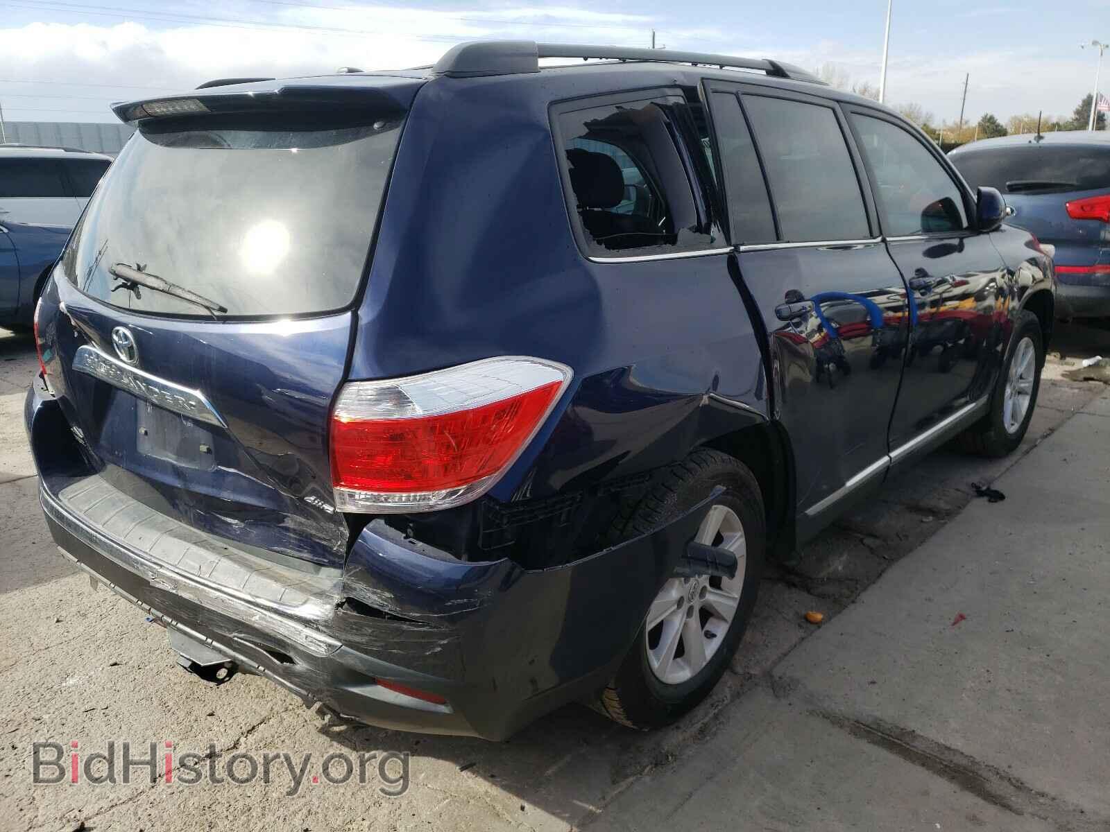 2013 TOYOTA HIGHLANDER - VIN: 5TDBK3EH8DS226972 - Фото 4