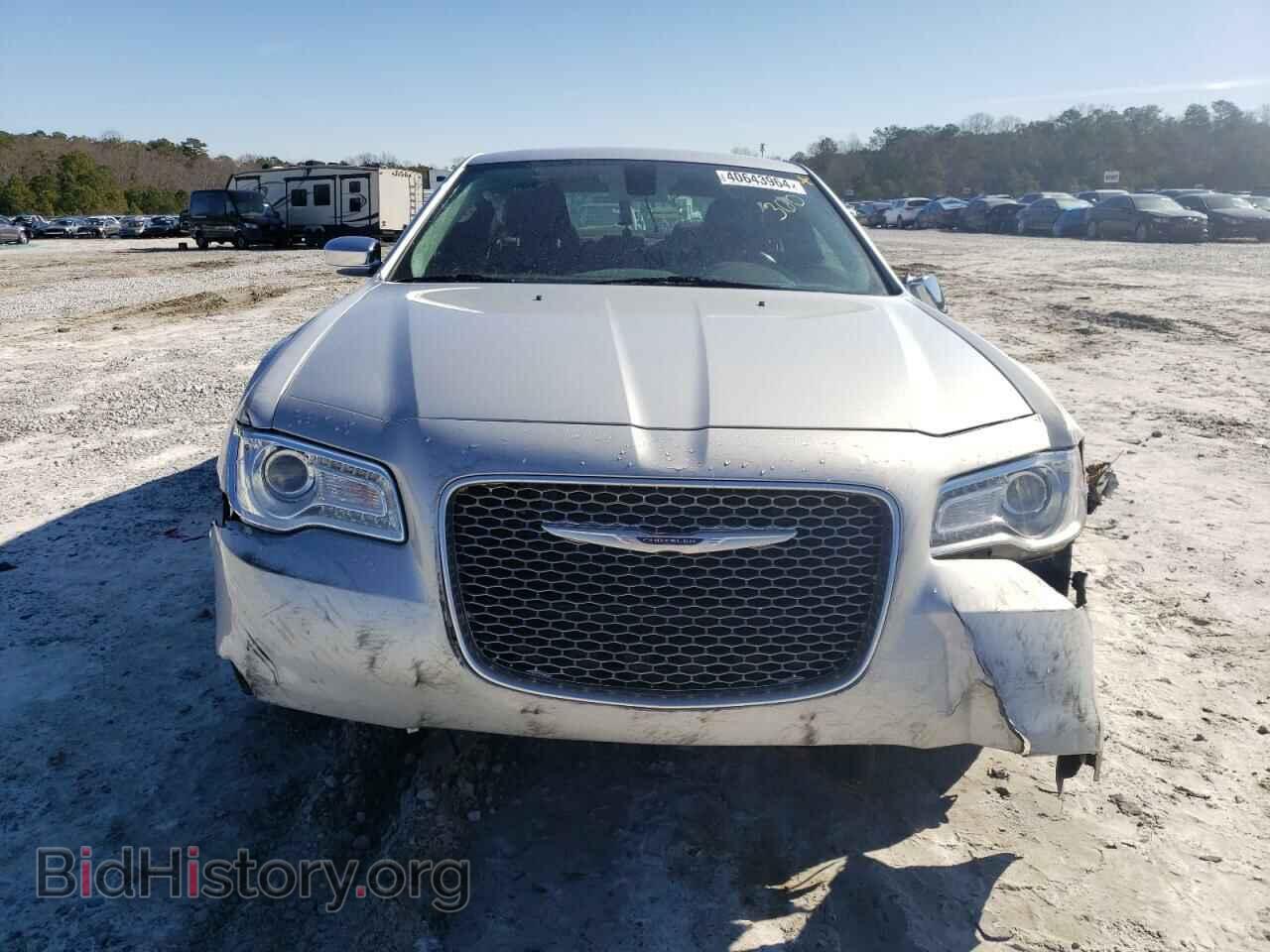 2019 CHRYSLER 300 - VIN: 2C3CCAAG8KH610284 - Фото 5