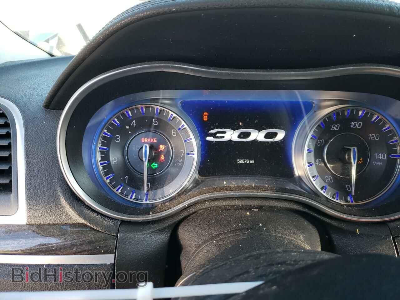2019 CHRYSLER 300 - VIN: 2C3CCAAG8KH610284 - Фото 9