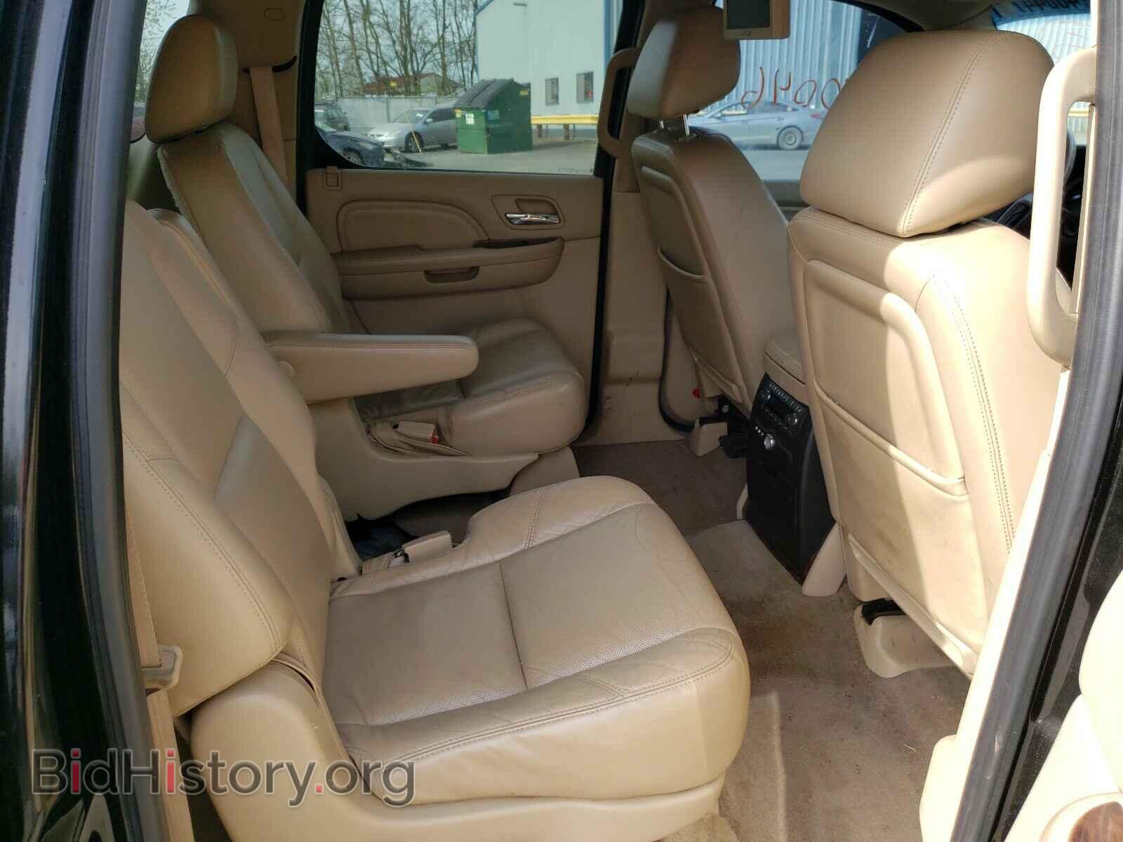 2011 CADILLAC ESCALADE - VIN: 1GYS4JEF0BR112340 - Фото 6