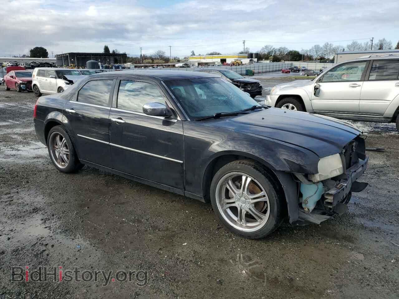 2010 CHRYSLER 300 - VIN: 2C3CA5CV2AH263025 - Фото 4