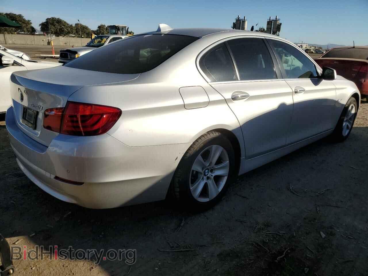 2011 BMW 5 SERIES - VIN: WBAFR1C57BC744013 - Фото 3