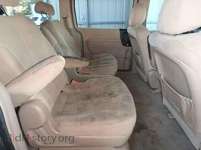 2007 HYUNDAI ENTOURAGE - VIN: KNDMC233576020830 - Фото 6