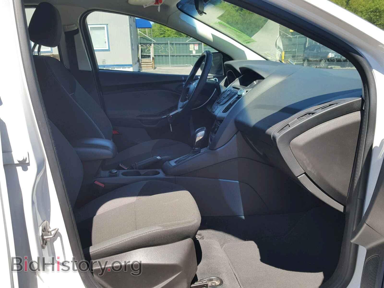 2012 Ford FOCUS (VIN 1FAHP3F25CL280239) — photo 5 of 10