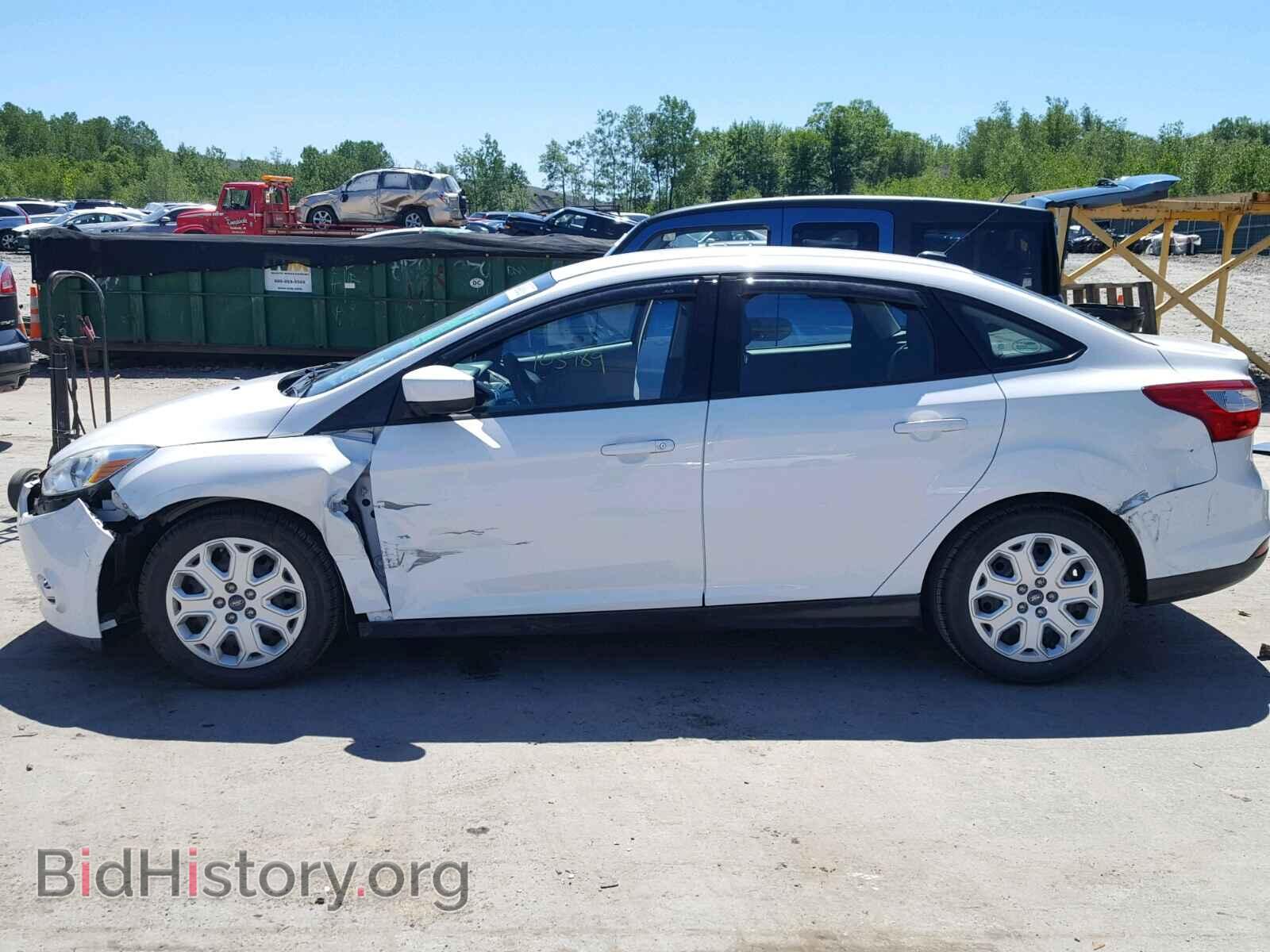 2012 Ford FOCUS (VIN 1FAHP3F25CL280239) — photo 9 of 10